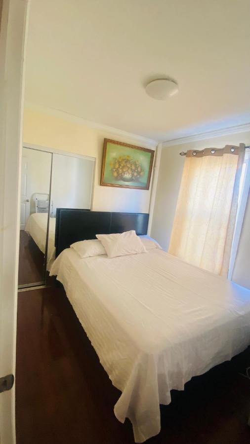 Minutes From Jfk, Beautiful Home With Peaceful, Cosy, Private Room Нью-Йорк Экстерьер фото